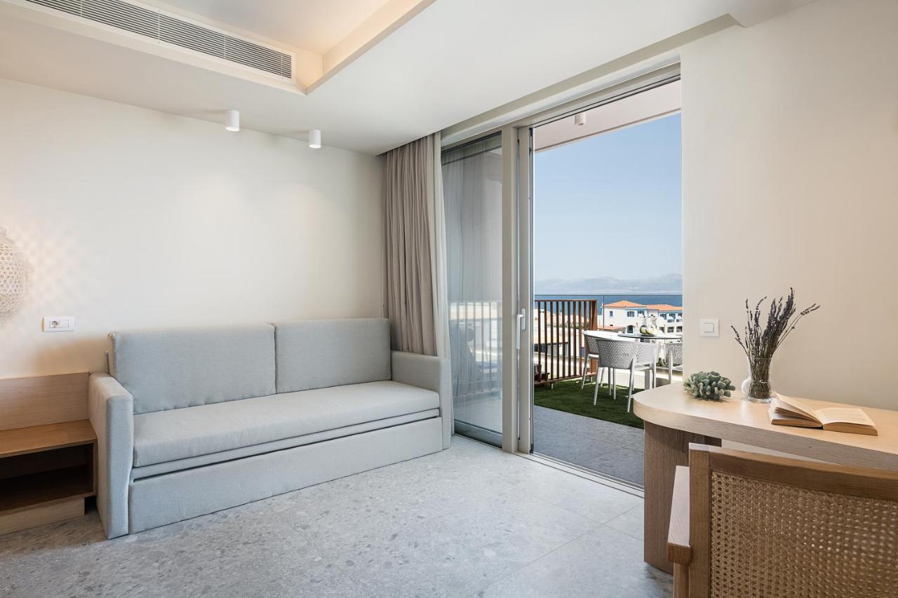 Romantica Hotel Apartments Agia Pelagia  Exteriör bild