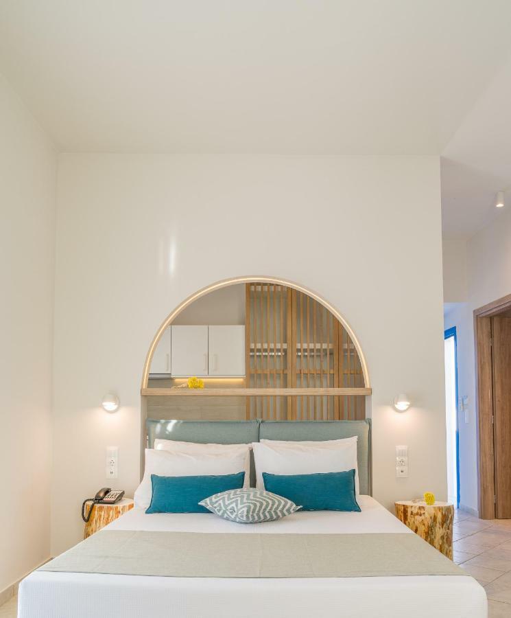 Romantica Hotel Apartments Agia Pelagia  Exteriör bild
